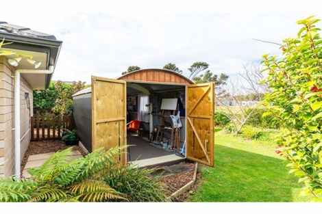 Photo of property in 17 Kedge Drive, Mangawhai, 0505