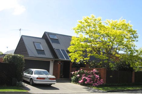 Photo of property in 18 Witbrock Crescent, Burnside, Christchurch, 8053