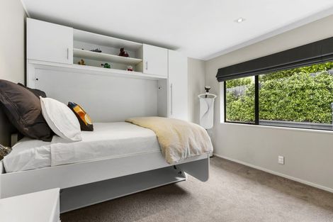 Photo of property in 29 Wiltshire Place, Somerville, Auckland, 2014