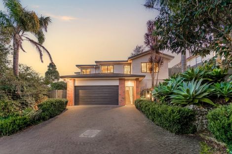 Photo of property in 18 Mckinley Road, Sunnyvale, Auckland, 0612