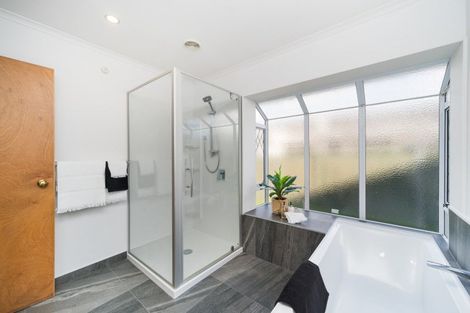 Photo of property in 126 John F Kennedy Drive, Milson, Palmerston North, 4414