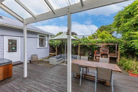 Photo of property in 12 Ashridge Road, Napier South, Napier, 4110