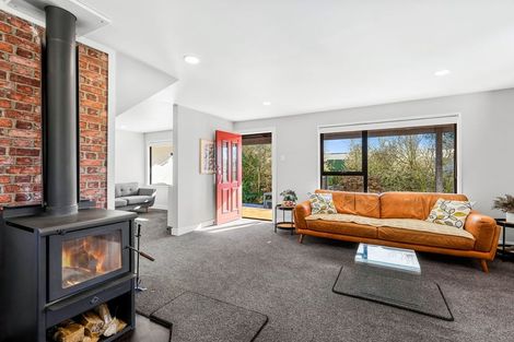 Photo of property in 24 Broad Street, Southbridge, 7602