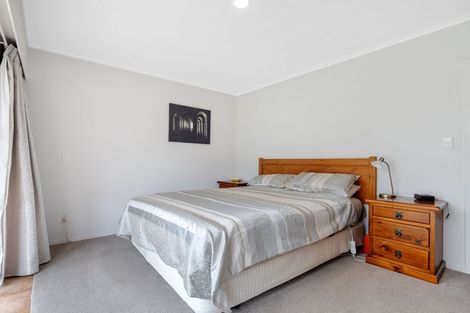 Photo of property in 10 Heron Crescent, Katikati, 3129