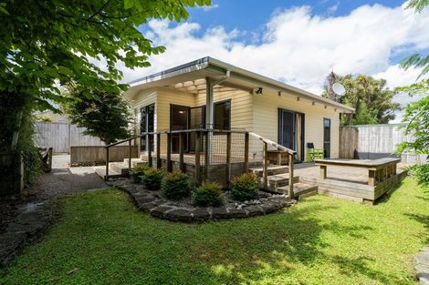 Photo of property in 18a Mckenzie Street, Levin, 5510