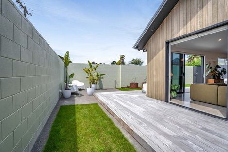 Photo of property in 5 Hussey Street, Oakura, 4314