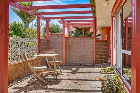 Photo of property in 114 Romilly Street, Westport, 7825