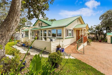 Photo of property in 75 Taunton Terrace, Blockhouse Bay, Auckland, 0600