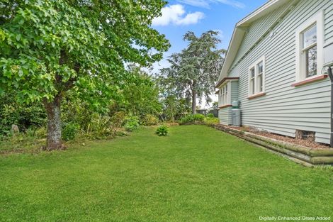 Photo of property in 10 Kensington Road, Marton, 4710