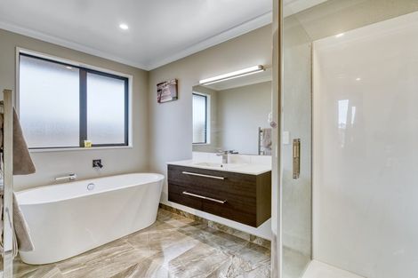 Photo of property in 55 Tiritiri Moana Drive, Pegasus, 7612