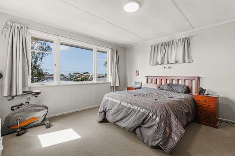 Photo of property in 15a Pine Avenue, Otumoetai, Tauranga, 3110
