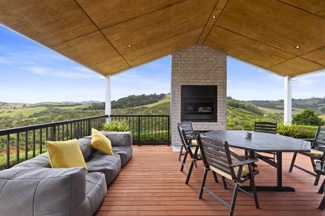 Photo of property in 307c Maxted Road, Bombay, Drury, 2579