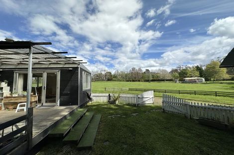 Photo of property in 27 Robinson Road, Coatesville, Albany, 0793