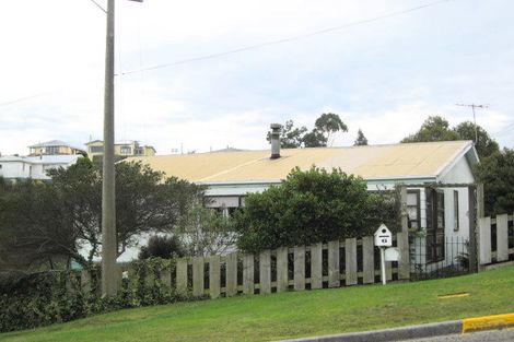 Photo of property in 6 Stevenson Street, Balclutha, 9230