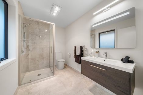 Photo of property in 130 Silverstream Road, Crofton Downs, Wellington, 6035