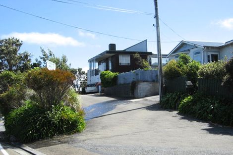 Photo of property in 32 Waru Street, Khandallah, Wellington, 6035