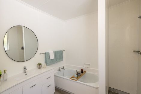 Photo of property in 64a Te Rauparaha Street, Otaki, 5512