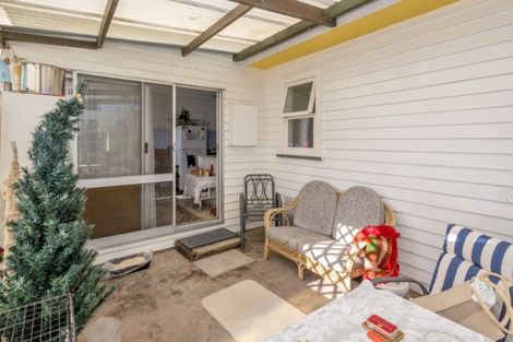 Photo of property in 99 Queen Street West, Levin, 5510