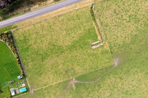 Photo of property in 913 Aorangi Road, Maraekakaho, 4171