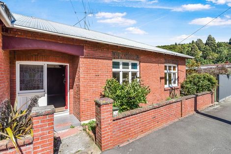 Photo of property in 1 Crown Street, North East Valley, Dunedin, 9010