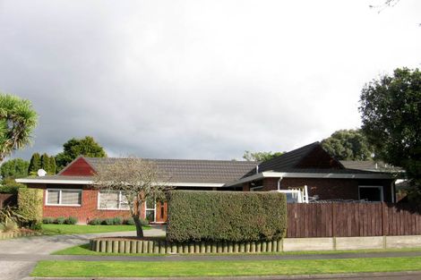 Photo of property in 11 Humphries Place, Awapuni, Palmerston North, 4412