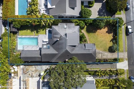 Photo of property in 8 Tiri Road, Milford, Auckland, 0620