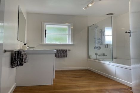 Photo of property in 6 Torquay Place, Bryndwr, Christchurch, 8053