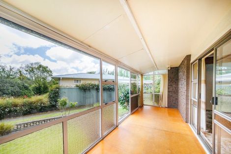 Photo of property in 53 Ruamahanga Crescent, Terrace End, Palmerston North, 4410