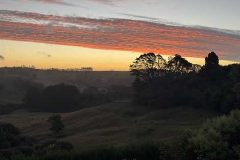 Photo of property in 592 Kanohi Road, Kaukapakapa, 0873