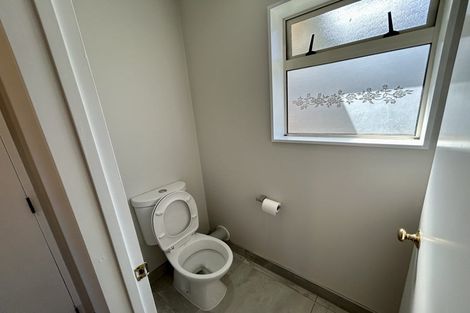 Photo of property in 2/48 Seabrook Avenue, New Lynn, Auckland, 0600