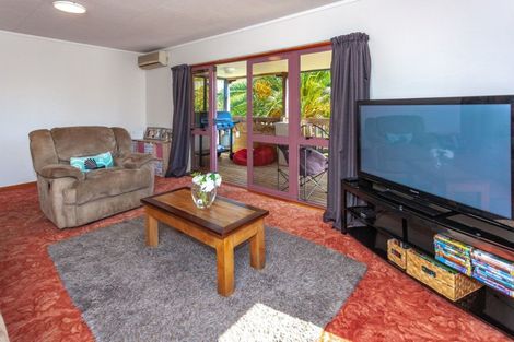 Photo of property in 119 Durrant Drive, Whangamata, 3620