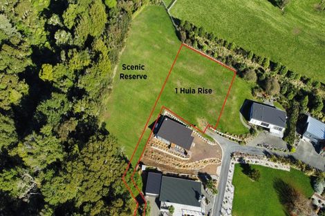 Photo of property in 1 Huia Rise, Ohakune, 4625