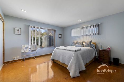 Photo of property in 5 Evatt Street, Bryndwr, Christchurch, 8053