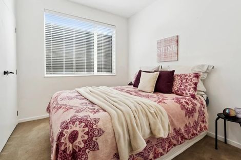 Photo of property in 4 Swamp Kauri Grove, Papakura, 2110