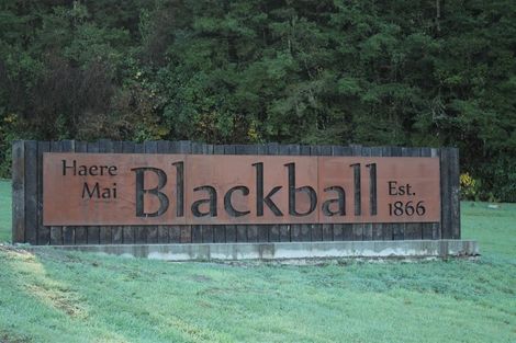 Photo of property in 9 Clifford Street, Blackball, 7804