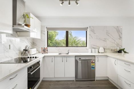 Photo of property in 65 Reynella Drive, Massey, Auckland, 0614