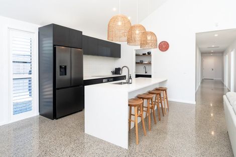 Photo of property in 51a Elizabeth Street, Waikanae, 5036