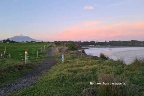 Photo of property in 34 Hickey Place, Opunake, 4616