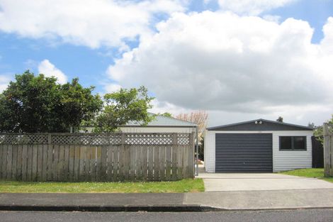 Photo of property in 8 Royal Arch Place, Rosehill, Papakura, 2113
