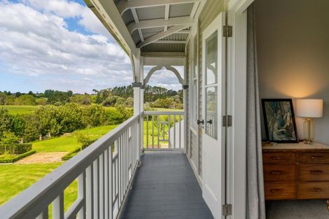 Photo of property in 111 Wharf Road, Clarks Beach, Pukekohe, 2679
