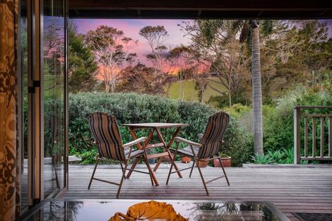 Photo of property in 542d West Coast Road, Oratia, Auckland, 0604