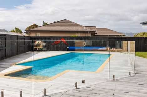 Photo of property in 38 Johnstone Drive, Fitzherbert, Palmerston North, 4410