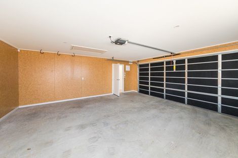 Photo of property in 5a Woodstock Place, Hokowhitu, Palmerston North, 4410