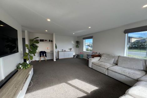 Photo of property in 67 Georgina Street, Marshland, Christchurch, 8083