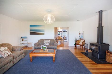 Photo of property in 7 Goodwyn Crescent, Hokowhitu, Palmerston North, 4410