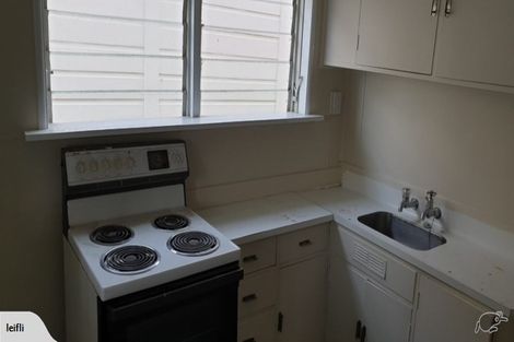 Photo of property in 76 Tinakori Road, Thorndon, Wellington, 6011