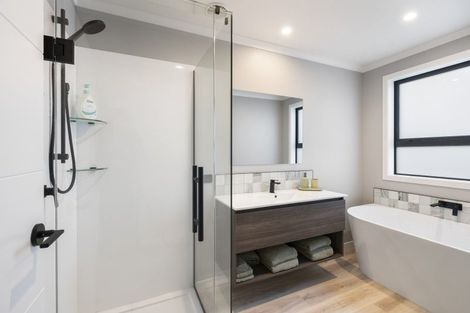 Photo of property in 10 Kanzan Grove, Maewa, 4702