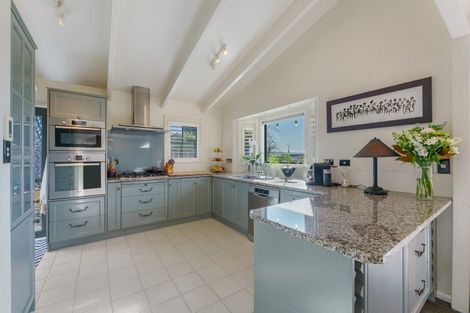 Photo of property in 735 Acacia Bay Road, Acacia Bay, Taupo, 3330