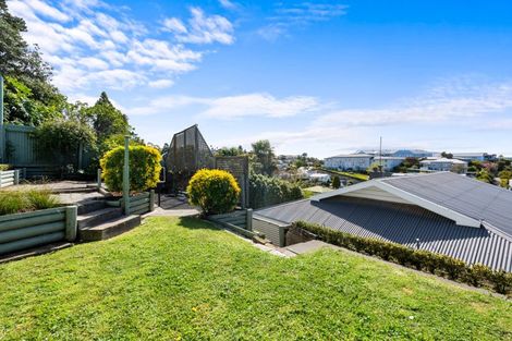 Photo of property in 18 Sealy Road, Bluff Hill, Napier, 4110
