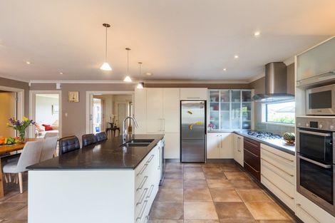 Photo of property in 42 Lincoln Terrace, Hokowhitu, Palmerston North, 4410